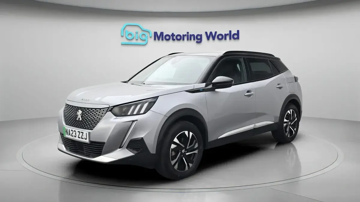 Used Peugeot e-2008 GT 100 kW (136 HP) 2023 Grey SUV