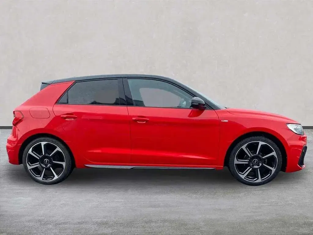 Used Audi A1 Black Edition 94 HP (69 kW) 2022 Red SUV