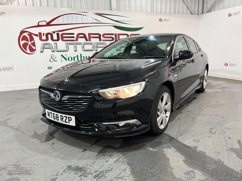 Used Vauxhall Insignia SRi 165 HP (121 kW) 2018 Black Hatchback