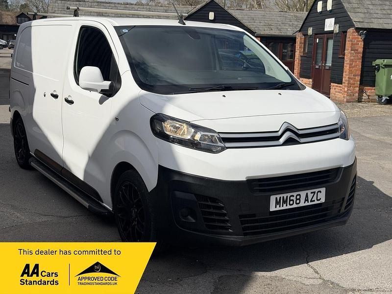 Used Citroën Dispatch 2019 White MPV