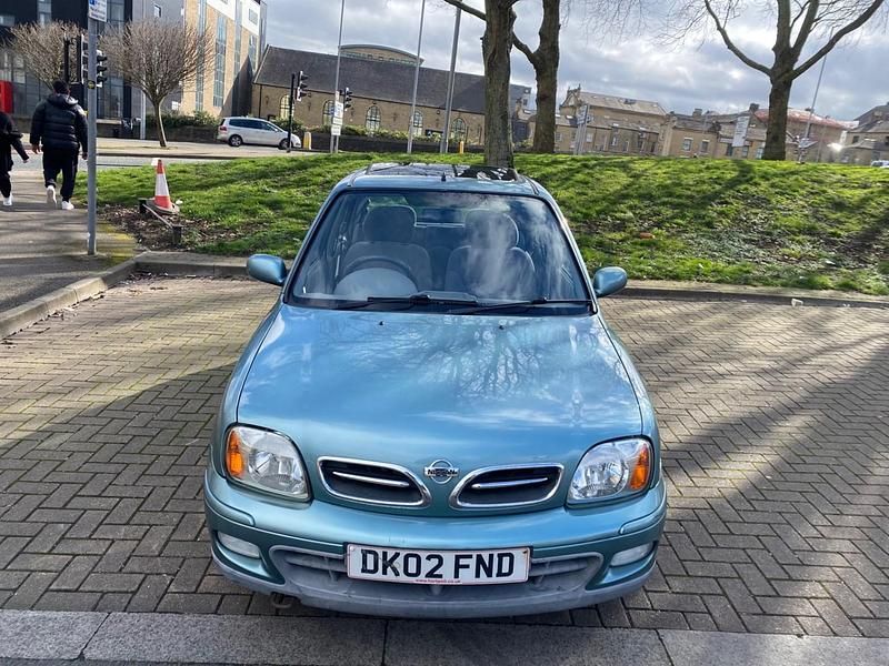 Used Nissan Micra SE 2002 Grey Hatchback