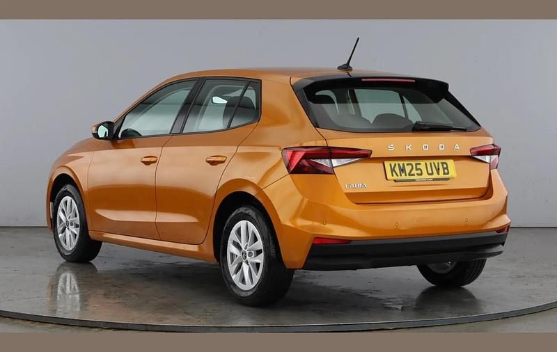 Used Skoda Fabia SE 80 HP (58 kW) 2025 Phoenix orange metallic Hatchback