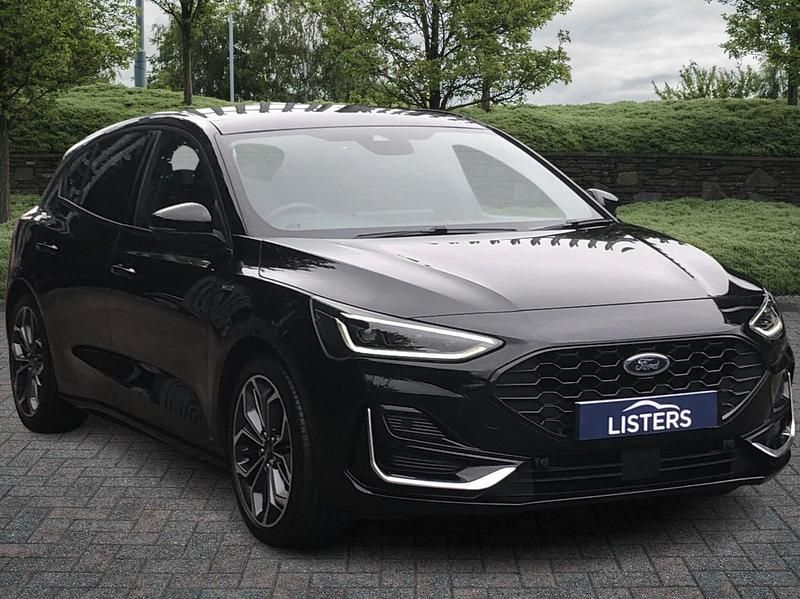 Black Used 2022 Ford Focus ST-Line Hatchback | £17,250 (A bit pricey) - Image 1/4