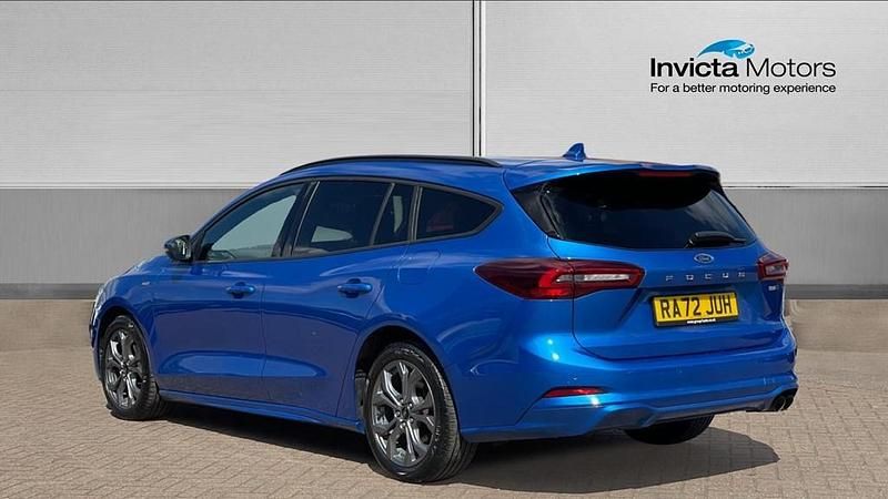 Used Ford Focus ST-Line 155 HP (114 kW) 2023 Blue Estate