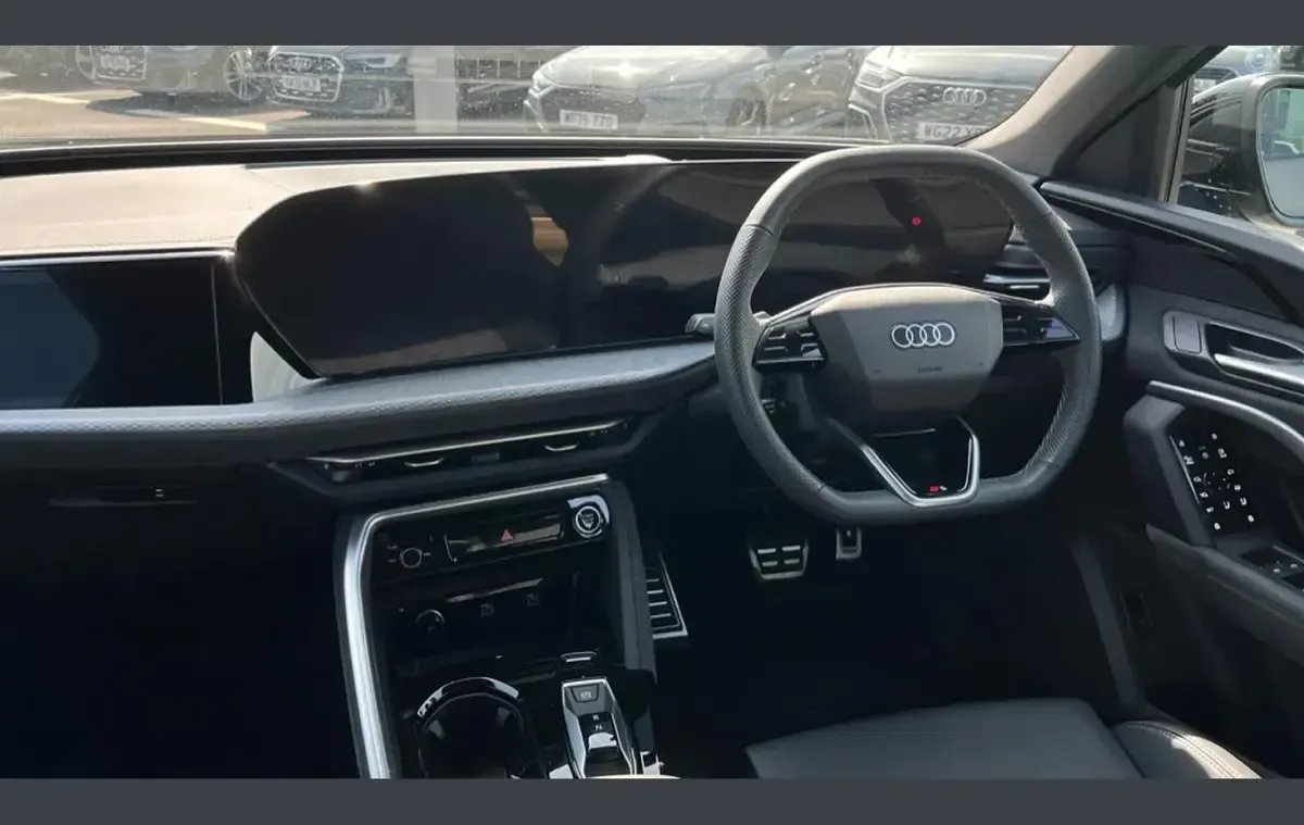 Used Audi Q5 Advanced 204 HP (150 kW) 2025 Grey SUV