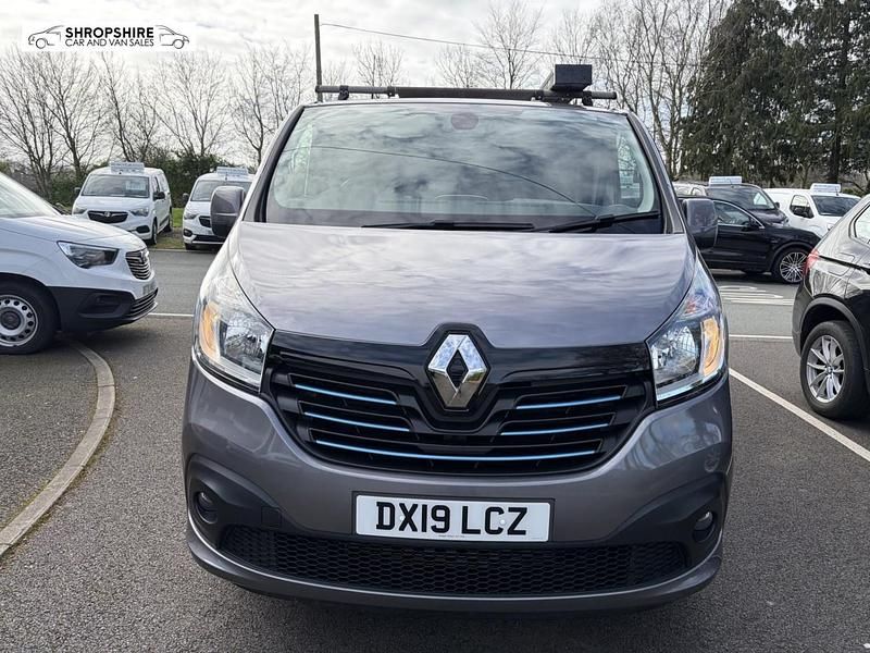Used Renault Trafic 123 HP (90 kW) 2019 Grey MPV