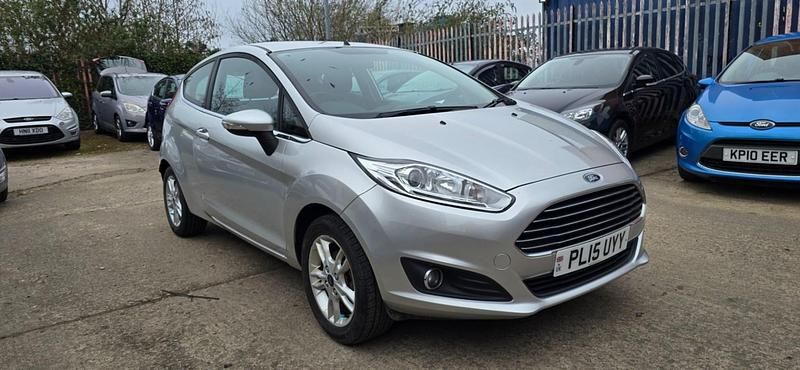 Used Ford Fiesta Zetec 2015 Silver Hatchback