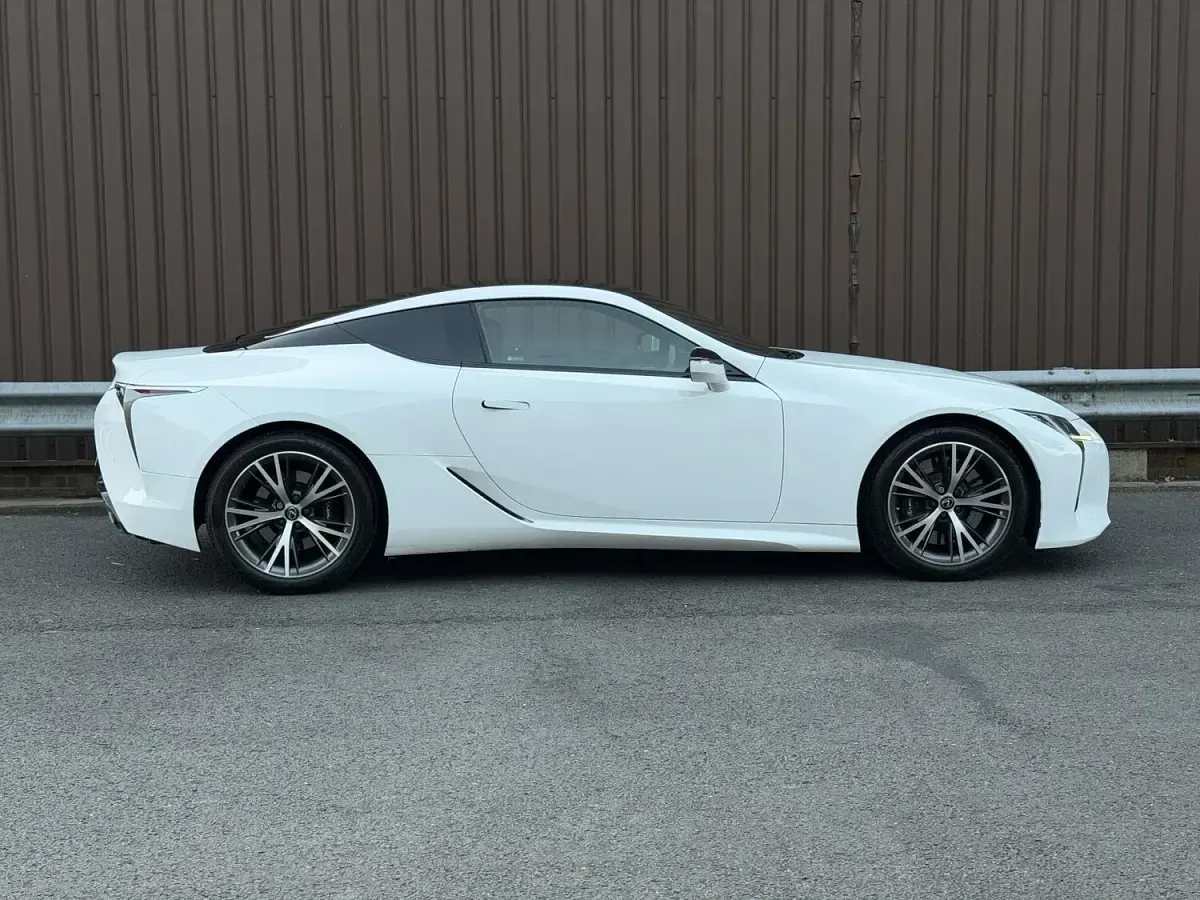 Used Lexus LC 500 2017 White Coupe