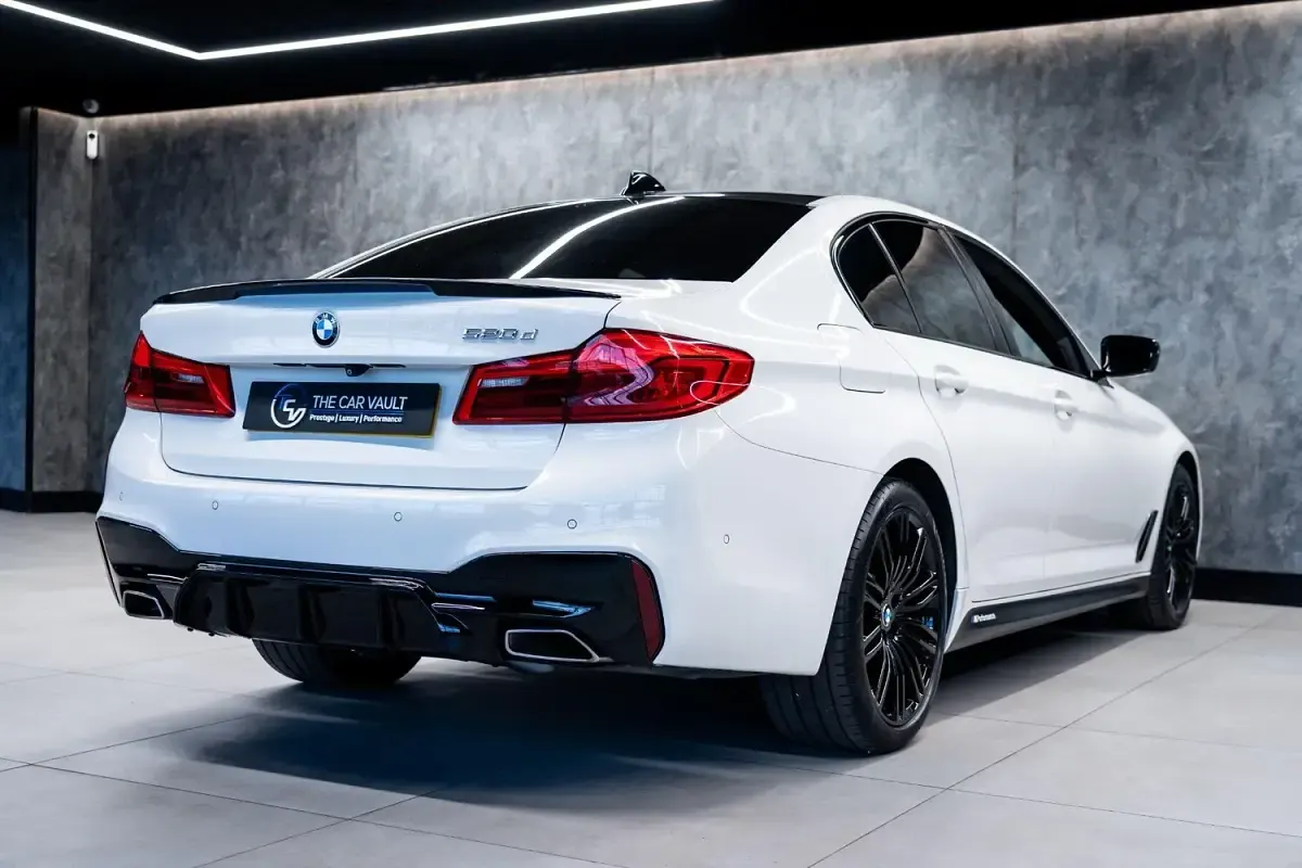 Used BMW 520 M Sport 187 HP (137 kW) 2019 White Sedan