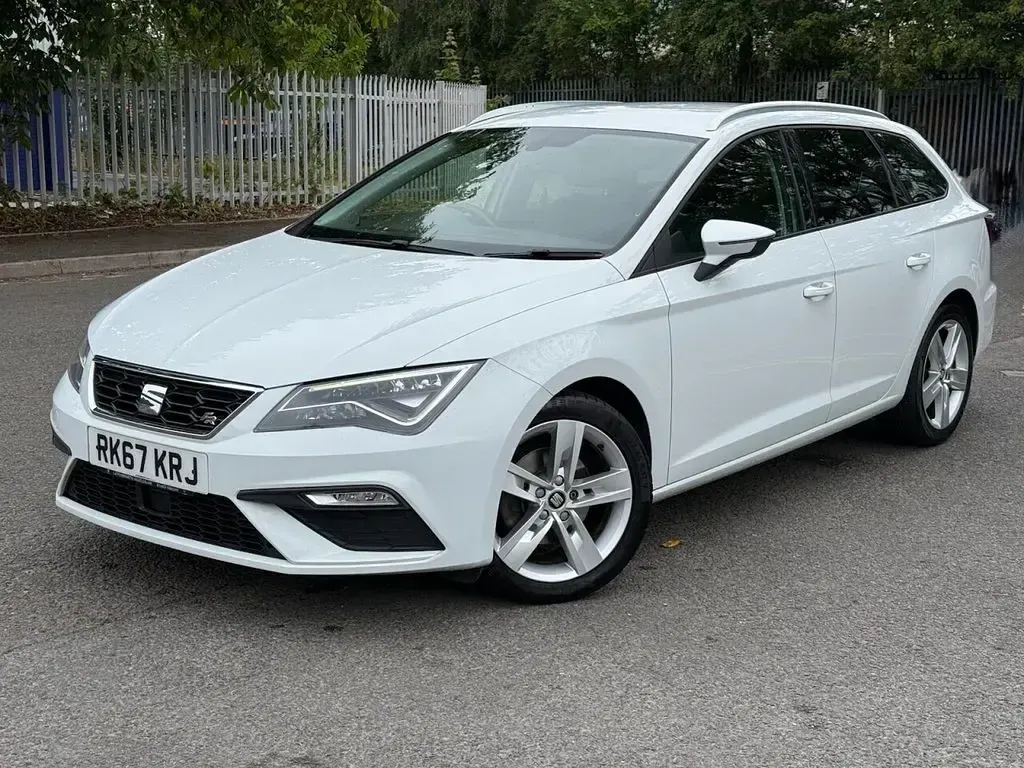 Used Seat Leon ST FR 150 HP (110 kW) 2017 White Estate