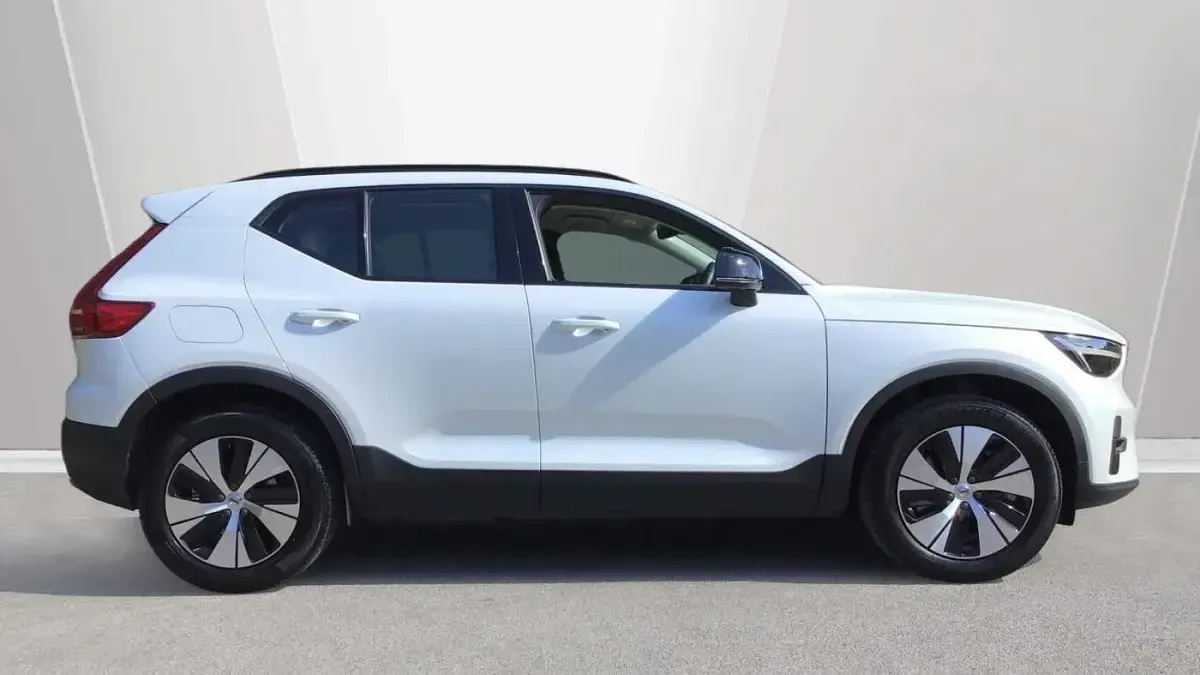 Used Volvo XC40 Plus 208 HP (152 kW) 2024 SUV