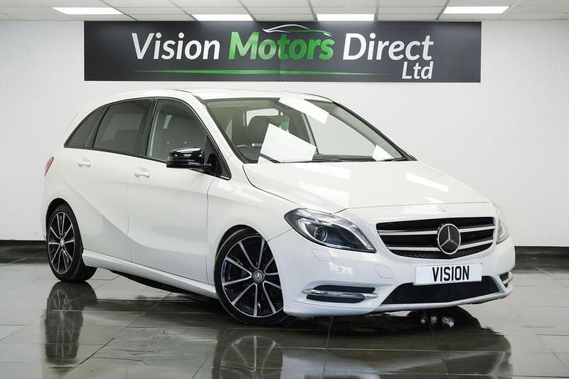 White Used 2013 Mercedes B180 MPV | £5,480 (Fair price) - Image 1/3