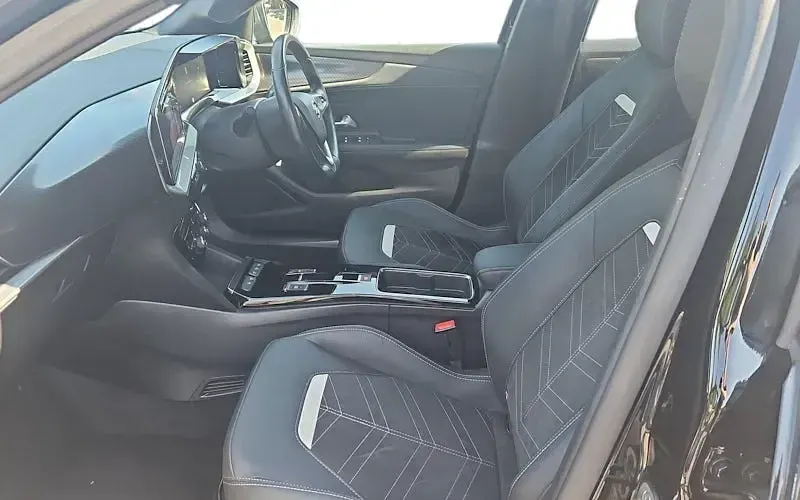 Used Vauxhall Mokka Ultimate 100 kW (136 HP) 2025 SUV