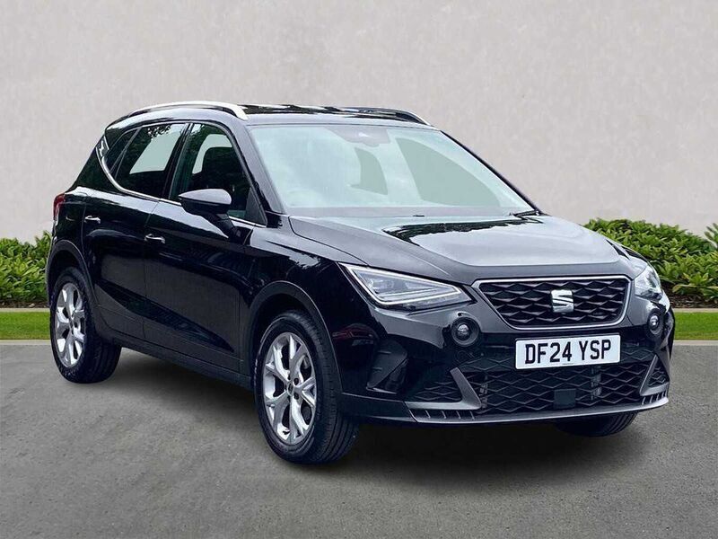 Black Used 2024 Seat Arona FR SUV | £17,991 (A bit pricey) - Image 1/4