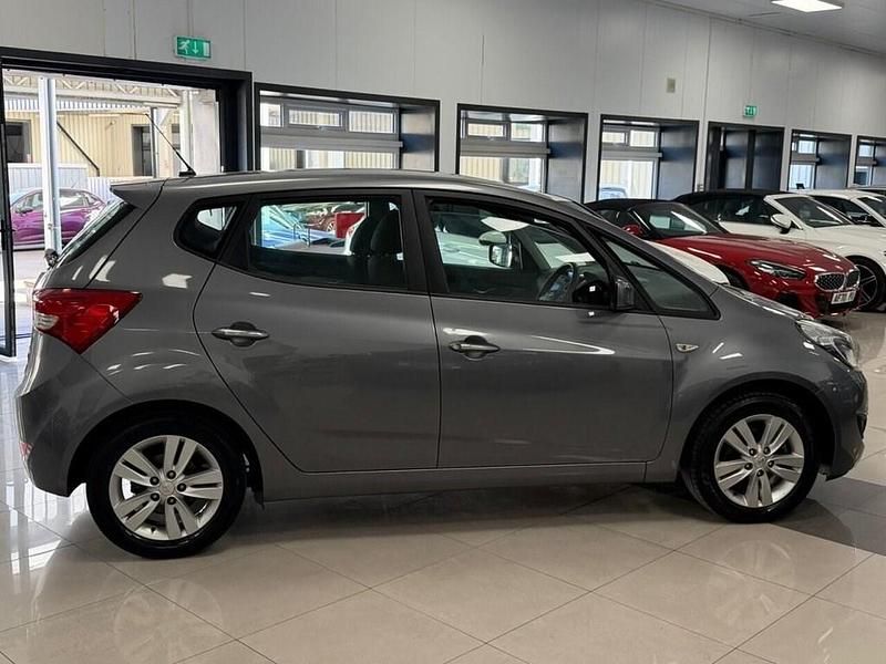 Used Hyundai ix20 Active 90 HP (66 kW) 2012 Grey Hatchback