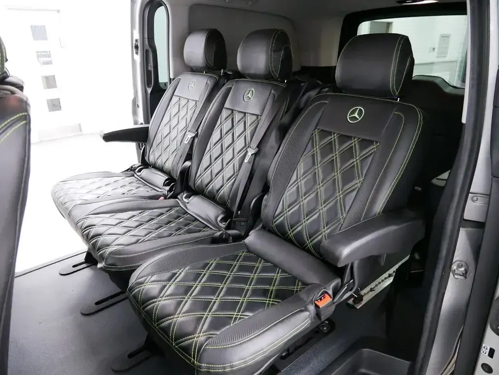 Used Mercedes Vito 190 HP (139 kW) 2021 Silver Van