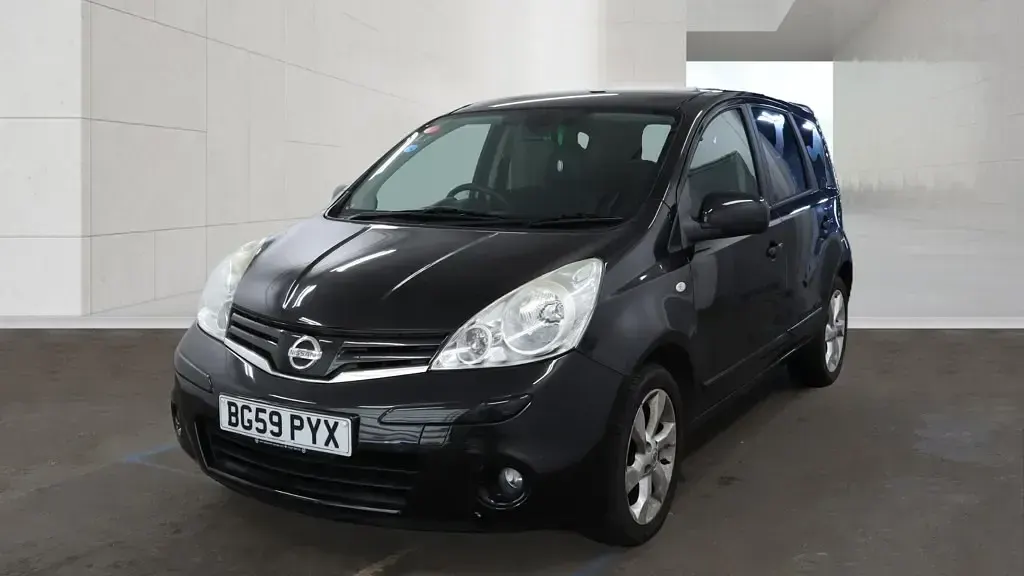 Used Nissan Note Tekna 110 HP (80 kW) 2010 Black Hatchback