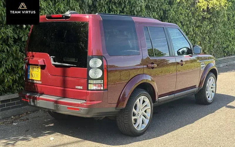 Used Land Rover Discovery HSE 256 HP (188 kW) 2015 Red SUV