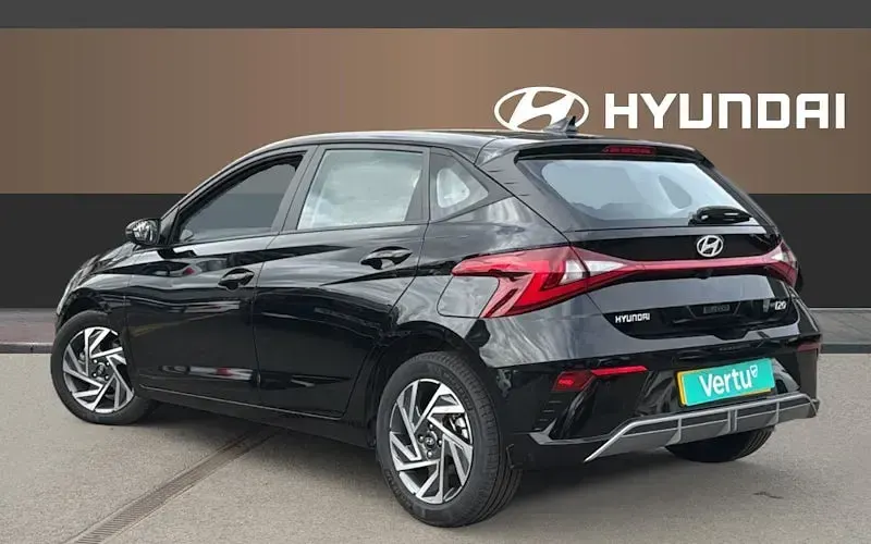 Used Hyundai i20 Advanced 101 HP (74 kW) 2025 Black Hatchback