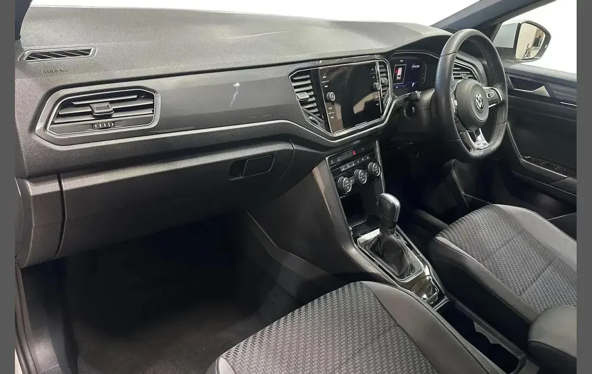 Used VW T-Roc R-line 150 HP (110 kW) 2021 Silver SUV