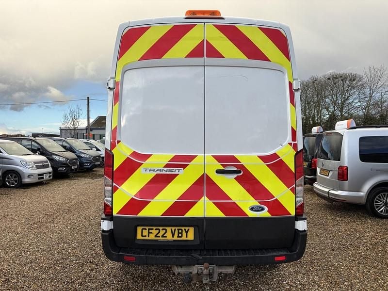Second-hand Ford Transit 130 CP (95 kW) 2022 Alb Van