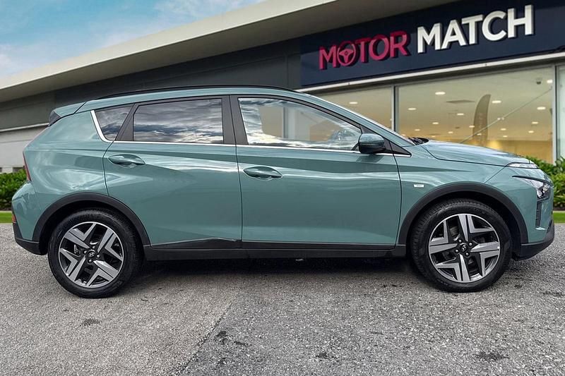 Used Hyundai Bayon Premium 100 HP (73 kW) 2023 Green SUV