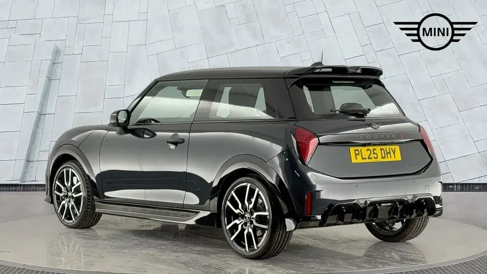 Used Mini Cooper S Hatch 201 HP (147 kW) 2025 Grey Hatchback