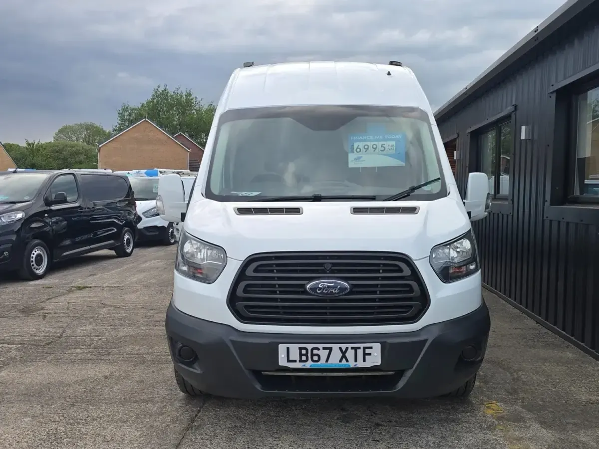 Używany Ford Transit 130 KM (95 kW) 2018 Biały Van