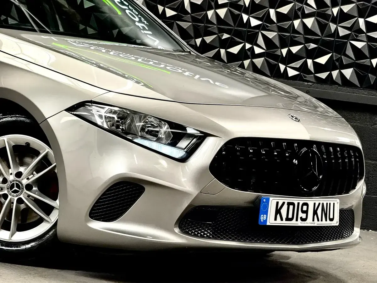 Used Mercedes A180 SE 116 HP (85 kW) 2019 Silver Hatchback