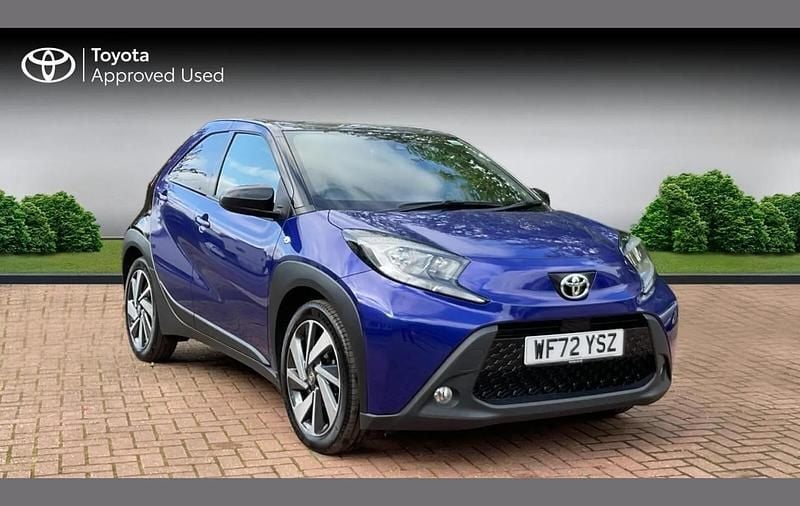 Juniper blue bitone Used 2022 Toyota Aygo X SUV | £11,490 - Image 1/4