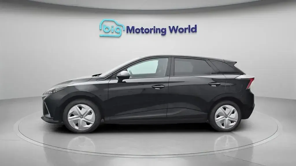 Used MG MG4 EV Trophy 319 kW (435 HP) 2023 Black Hatchback