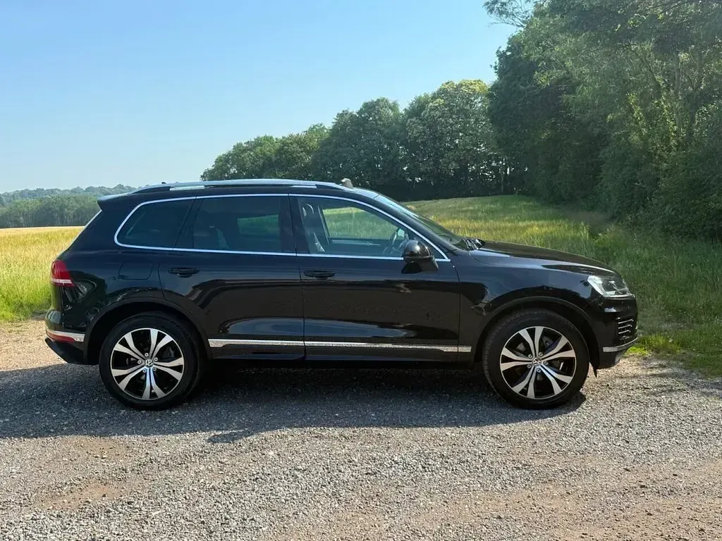 Used VW Touareg R-line 262 HP (192 kW) 2015 Black SUV