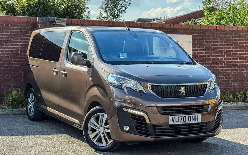 Second-hand Peugeot Traveller Allure 177 CP (130 kW) 2022 Monovolum