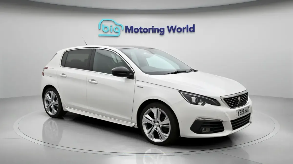 Used Peugeot 308 GT-line 131 HP (96 kW) 2019 Hatchback