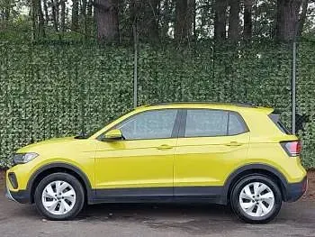 Used VW T-Cross Life 95 HP (69 kW) 2024 Yellow SUV