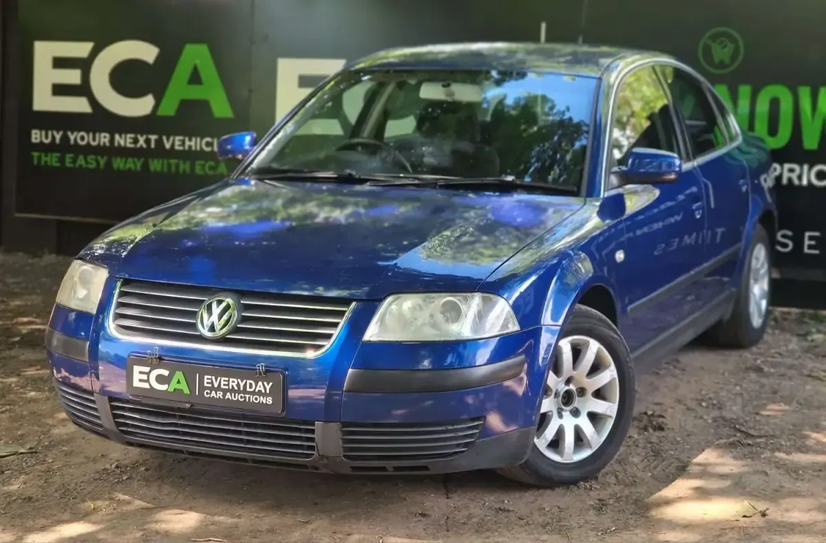 Used VW Passat SE 130 HP (95 kW) 2002 Blue Sedan