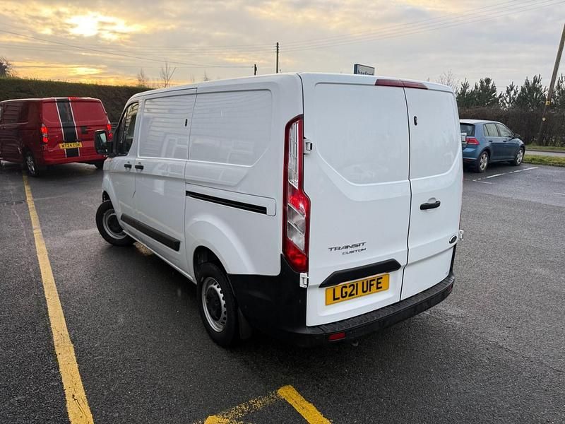 Used Ford Transit Custom 105 HP (77 kW) 2021 White Van