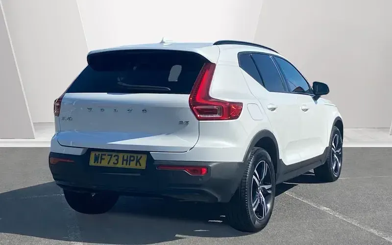 Used Volvo XC40 Plus 163 HP (119 kW) 2026 SUV