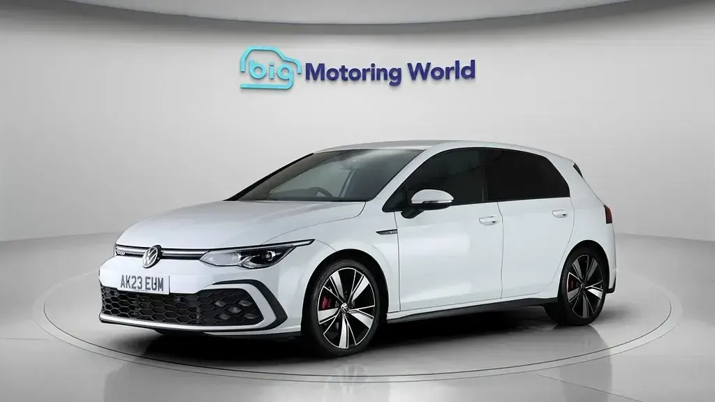 Second-hand VW Golf VIII GTD 200 CP (147 kW) 2023 Alb Hatchback