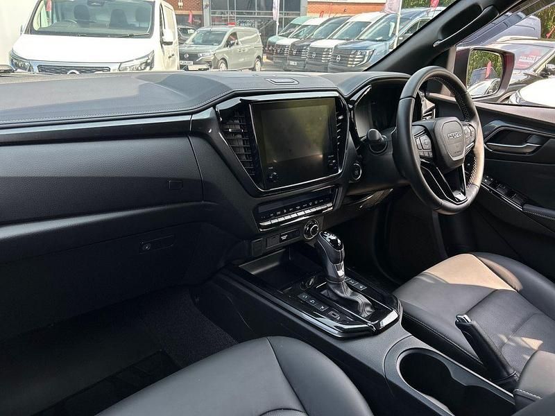 Używany Isuzu D-Max 163 KM (119 kW) 2025 Pomarańczowy Pickup