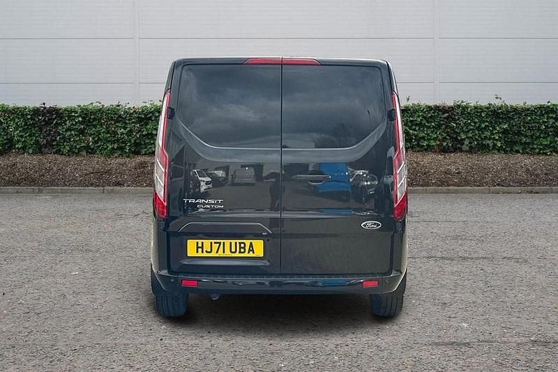 Used Ford Transit Custom Limited 130 HP (95 kW) 2021 Black Van