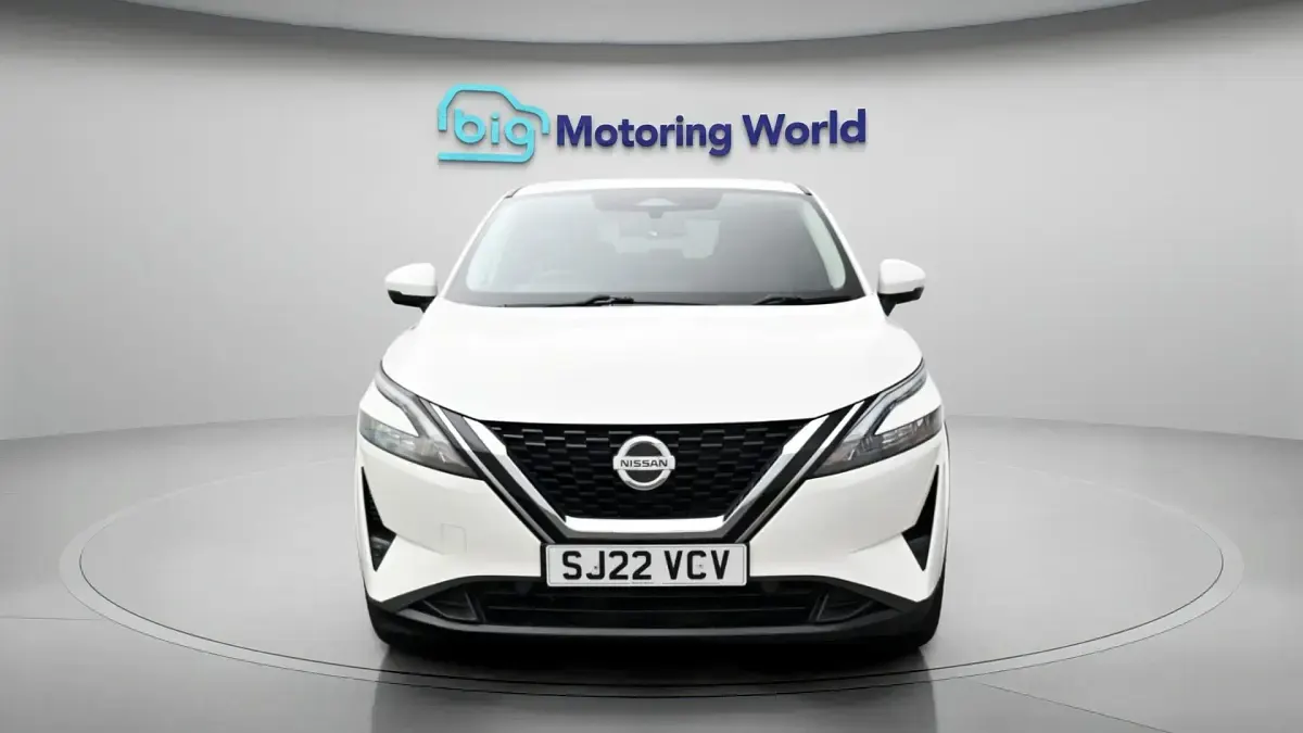 Used Nissan Qashqai N-Connecta 140 HP (102 kW) 2022 White SUV