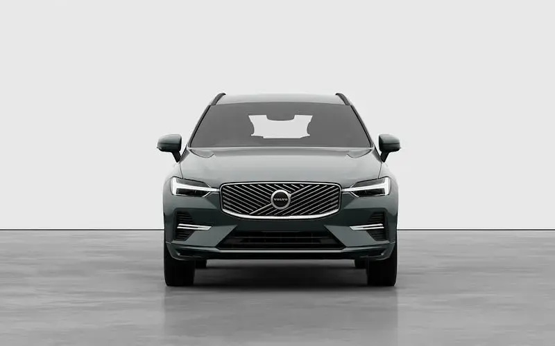 New Volvo XC60 Core 349 HP (256 kW) 2025 Aurora silver SUV
