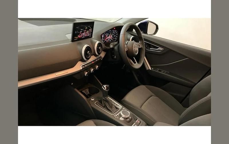 Used Audi Q2 Sport 190 HP (139 kW) 2023 Blue SUV