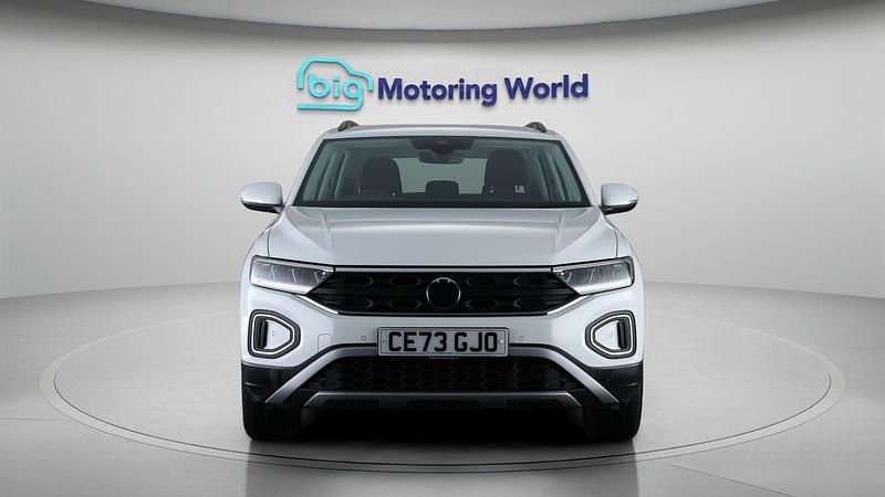 Used VW T-Roc S 148 HP (108 kW) 2023 White SUV