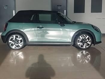 Used Mini Cooper Cabriolet Exclusive 201 HP (147 kW) 2025 Green Cabriolet
