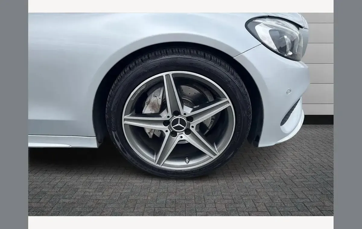 Used Mercedes C220 AMG Line Premium Plus 170 HP (125 kW) 2016 Iridium silver Sedan