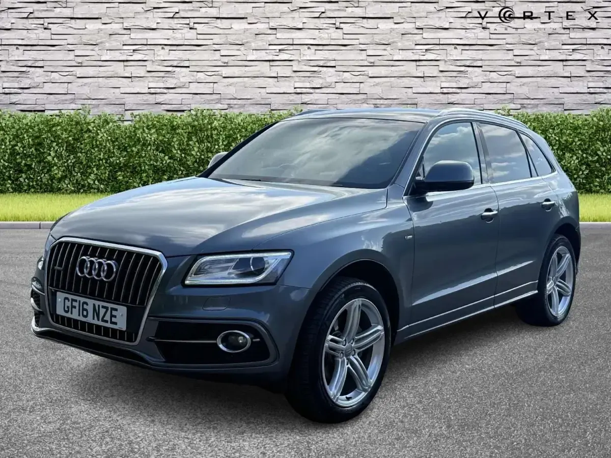 Begagnad Audi Q5 S-line plus 190 HK (139 kW) 2016 Grå SUV