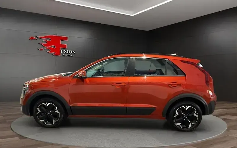 Used Kia e-Niro 150 kW (204 HP) 2023 Orange SUV