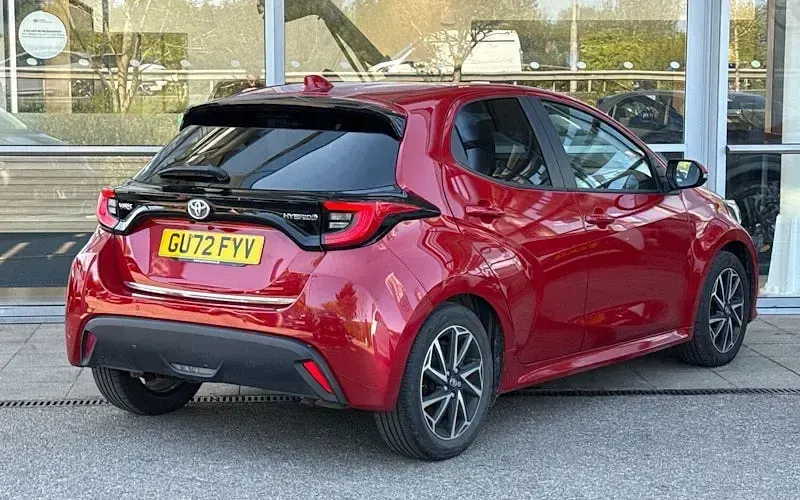 Used Toyota Yaris Hybrid Design 116 HP (85 kW) 2026 Hatchback